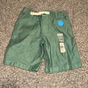 BNWT pull on kid shorts size 6